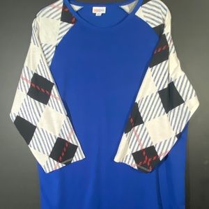 LuLaRoe “Randy” top